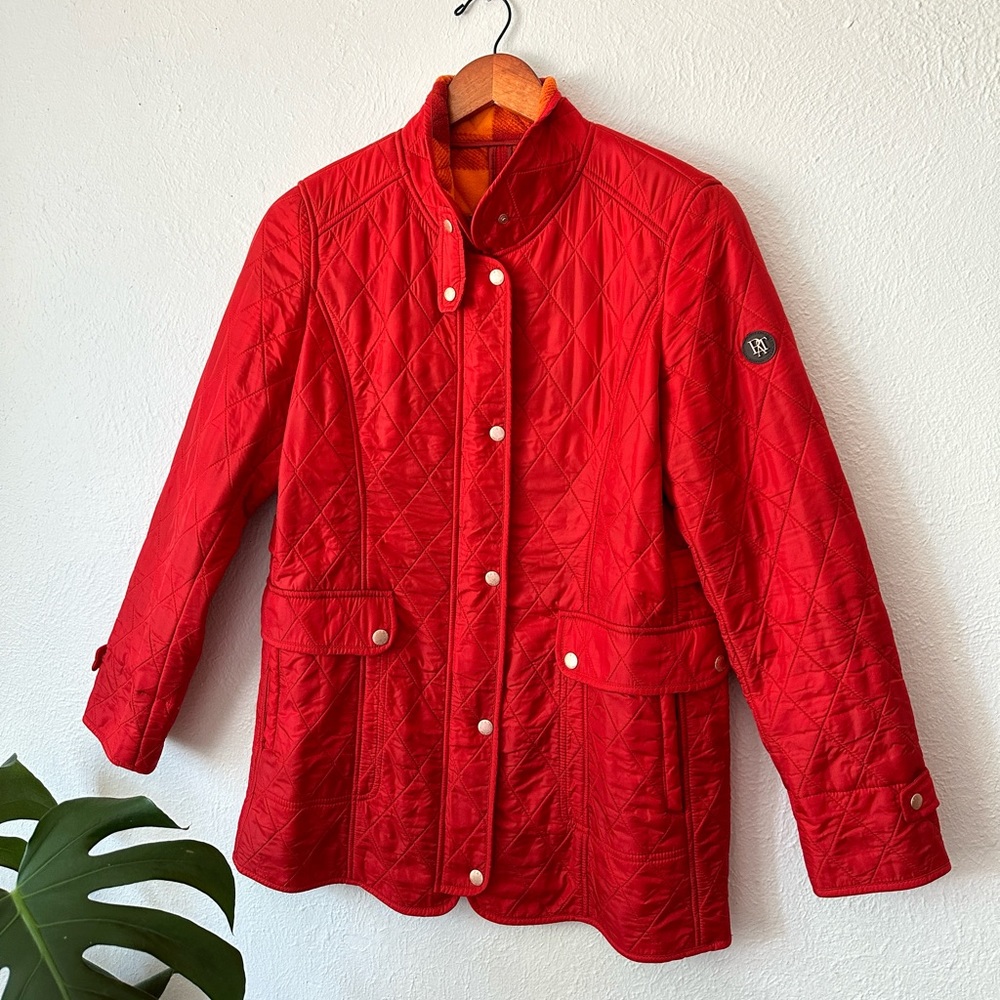 bright red jacket ❤️